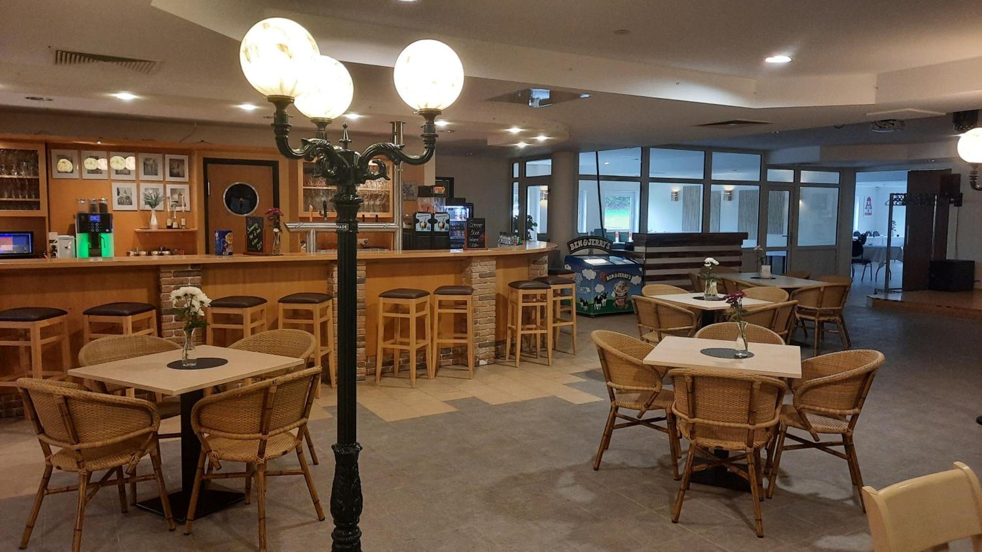 Euroville Jugend- Und Sporthotel Naumbourg Extérieur photo