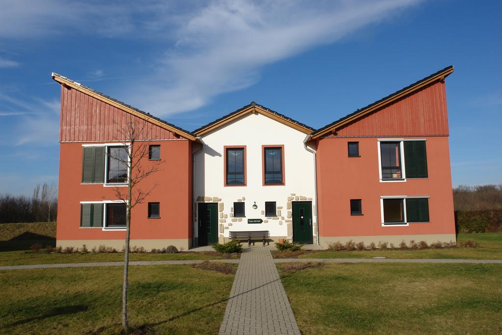 Euroville Jugend- Und Sporthotel Naumbourg Extérieur photo