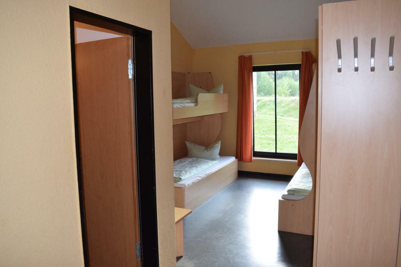 Euroville Jugend- Und Sporthotel Naumbourg Extérieur photo